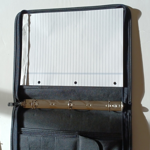 Zippered plether 3 ring notebook - Picture 4 of 4